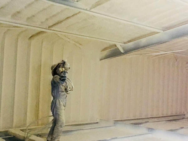 合肥聚氨酯喷涂在做喷涂作业时应注意哪些因素