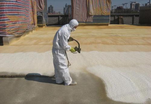 安徽屋面喷涂聚氨酯的保温防水方法